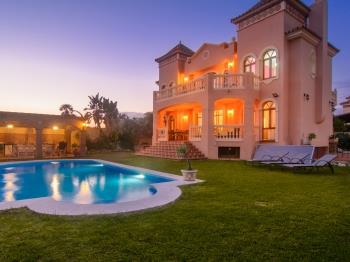 4517 6 bedroom villa, heated pool, BBQ, WiFi - Apartamento en San Pedro de Alcantara - Marbella