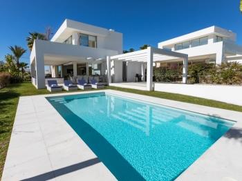 6614 Modern Villa in a Luxury Quiet Resort, Pool - Apartamento en Marbella
