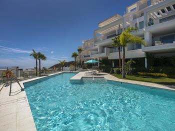 2070 new modern Design amazing Sea View - Apartamento en Marbella
